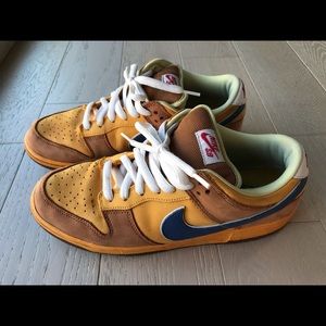 Nike SB Dunk Low New Castle - Men’s 10.5
